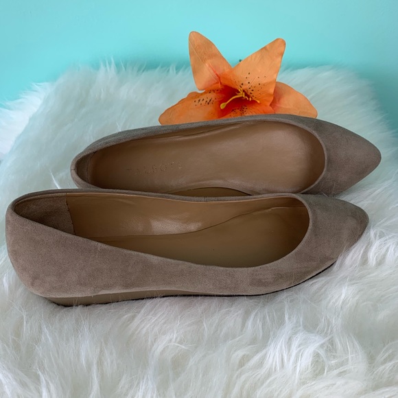 Talbots flats - Picture 2 of 8